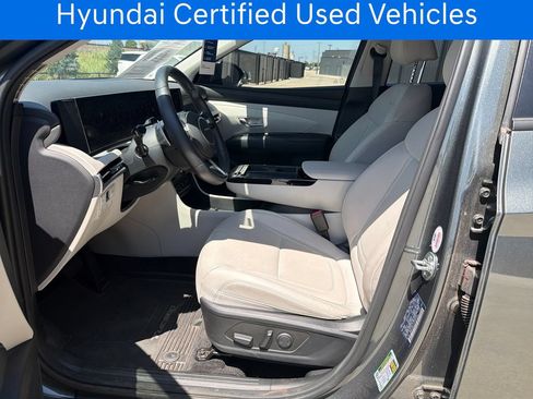 Certified 2025 Hyundai Tucson SEL AWD/4WD image 11