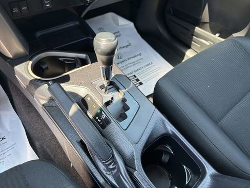 Used 2018 Toyota RAV4 LE w/ All Weather Liner Package AWD/4WD image 19