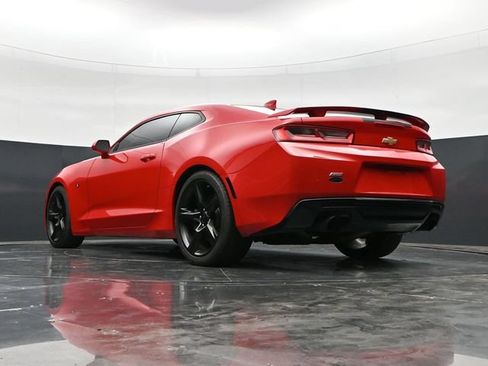 Used 2018 Chevrolet Camaro SS RWD image 42
