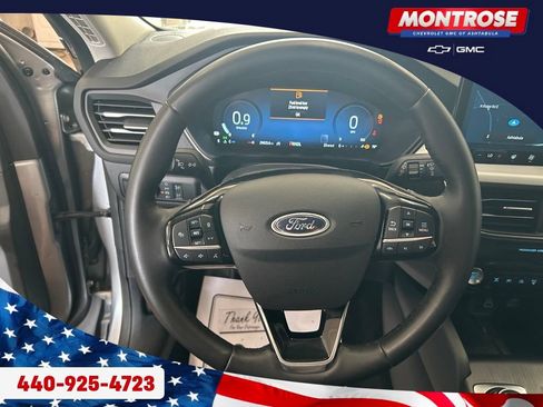 Used 2024 Ford Escape Platinum AWD/4WD image 14