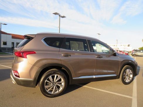 Used 2020 Hyundai Santa Fe SEL w/ Convenience Package image 13