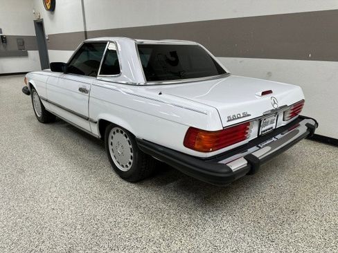 Used 1988 Mercedes-Benz 560 SL image 7