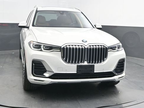 Certified 2022 BMW X7 xDrive40i w/ Premium Package image 2