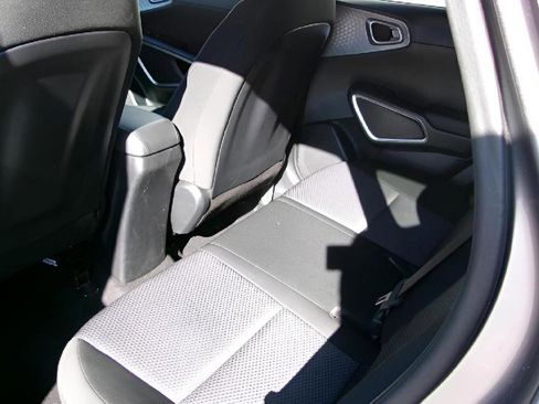 Used 2024 Kia Soul LX w/ Option Group 015 image 9