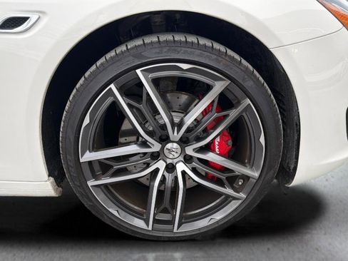 Certified 2023 Maserati Quattroporte Modena Q4 image 13