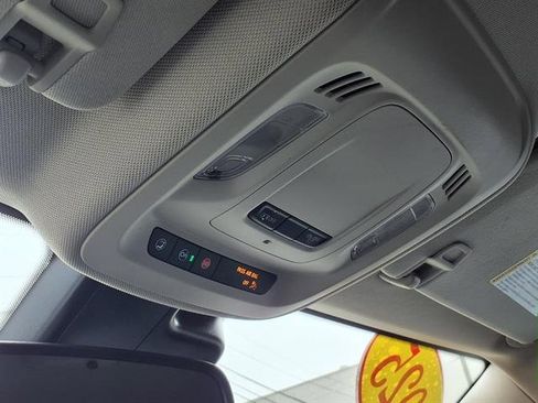 Used 2023 Buick Envision Preferred FWD image 18