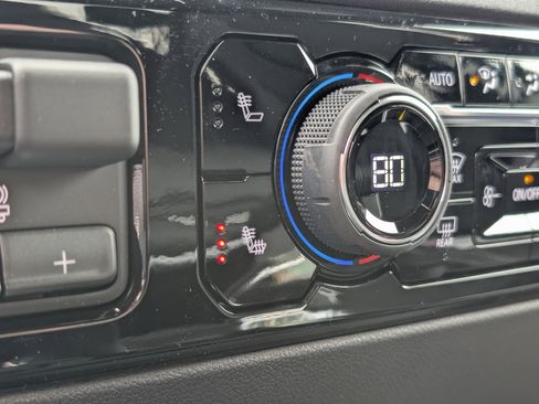 New 2026 Chevrolet Silverado 1500 RST w/ LPO, Liner Protection Package image 4