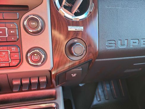 Used 2013 Ford F250 Lariat w/ Lariat Ultimate Pkg image 35