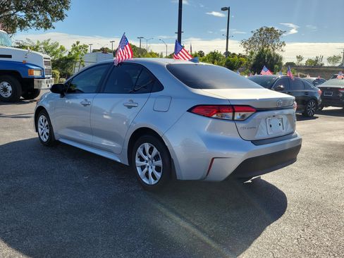 Used 2023 Toyota Corolla LE image 9