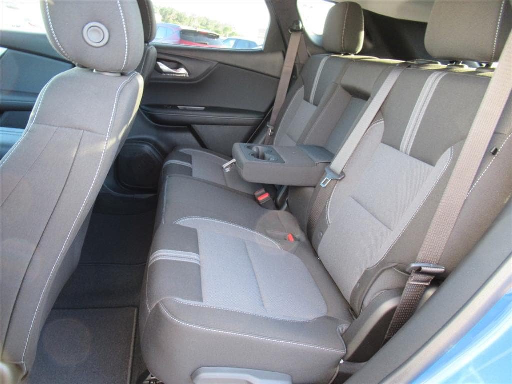 New 2025 Chevrolet Blazer LT FWD image 24