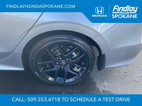 Used 2023 Honda Civic Sport image 5