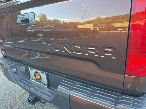 Used 2014 Toyota Tundra 1794 Edition image 18