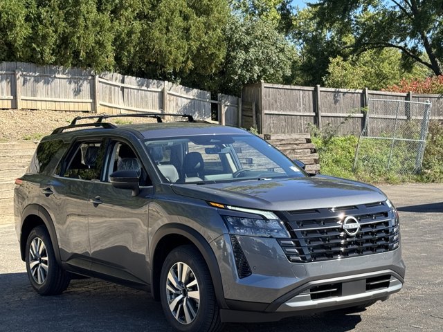 New 2026 Nissan Pathfinder SL AWD/4WD image 10