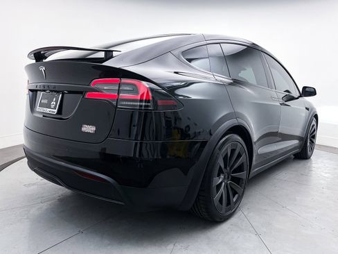 Used 2022 Tesla Model X Plaid image 16
