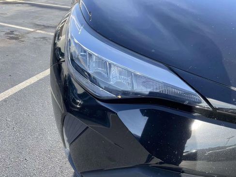 Used 2021 Toyota C-HR LE image 16