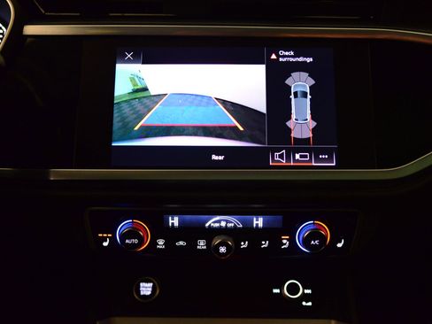 Certified 2022 Audi Q3 2.0T Premium w/ Convenience Package image 30