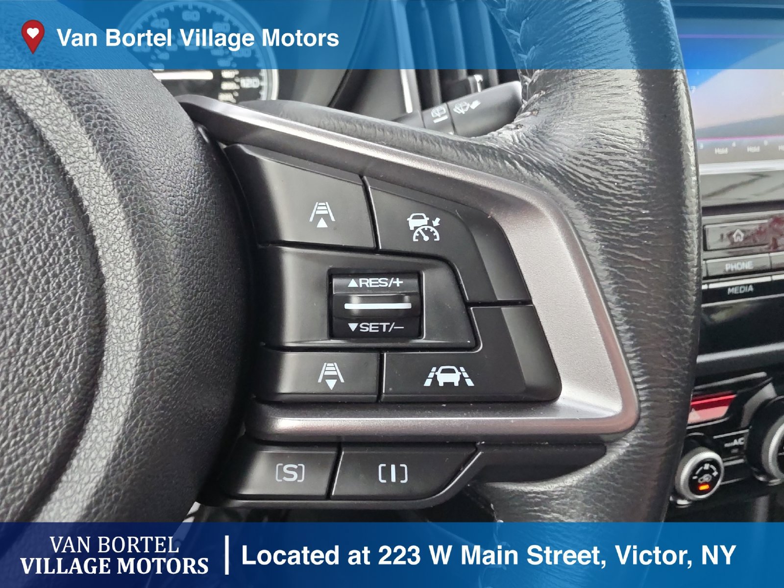 Used 2019 Subaru Forester Premium AWD/4WD image 16