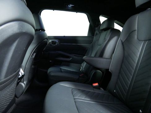 Certified 2025 Kia Sorento SX Prestige image 16