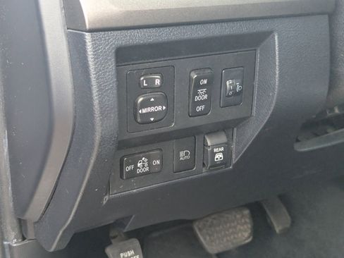 Used 2020 Toyota Tundra SR5 w/ TRD Off-Road Plus Package image 21