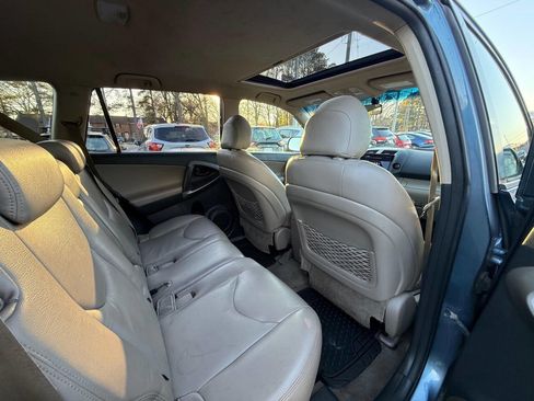 Used 2007 Toyota RAV4 Limited image 12