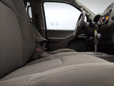 Used 2016 Nissan Frontier SV w/ SV Value Truck Package RWD image 21