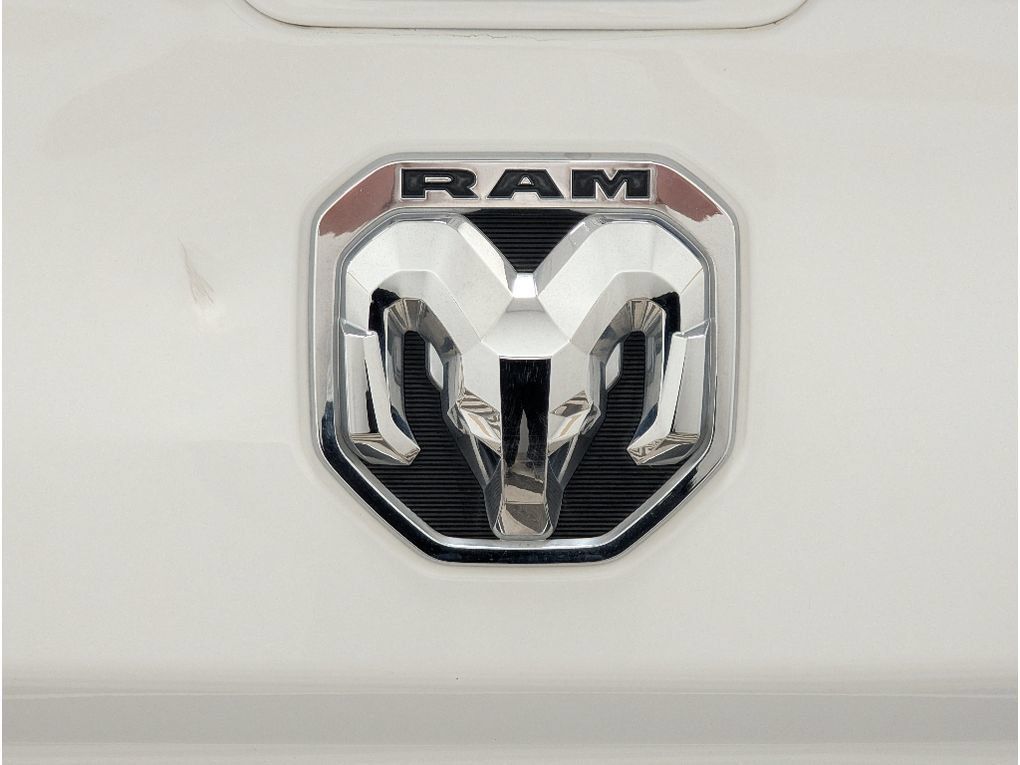 Used 2021 RAM 3500 Laramie AWD/4WD image 4