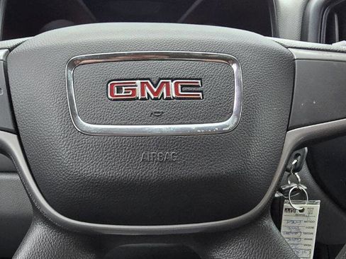 Used 2016 GMC Canyon 2WD Crew Cab w/ Convenience Package image 20