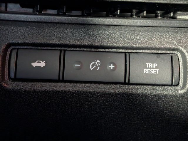 Used 2024 Nissan Altima 2.5 SV FWD image 22