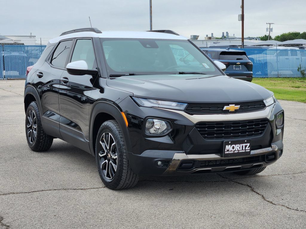 Used 2023 Chevrolet TrailBlazer ACTIV FWD image 3