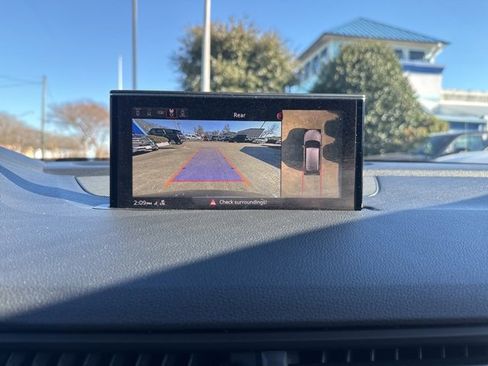 Used 2019 Audi Q7 3.0T Prestige image 30