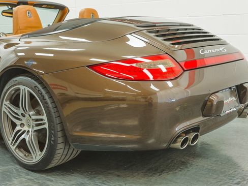Used 2009 Porsche 911 Carrera 4S image 16