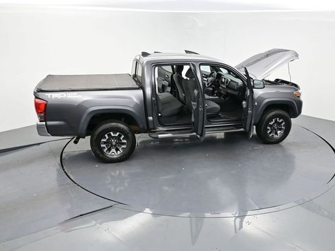 Used 2016 Toyota Tacoma TRD Off-Road w/ Towing Package RWD image 26