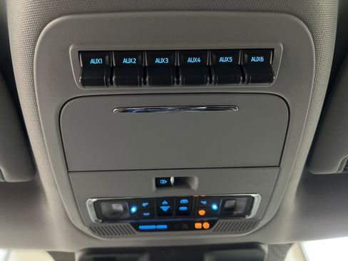 New 2026 Ford F250 Lariat w/ Black Appearance Package image 29