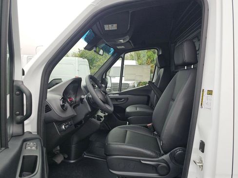 New 2025 Mercedes-Benz Sprinter 2500 image 19