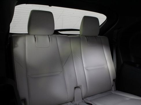 Used 2023 MAZDA CX-9 Signature image 11
