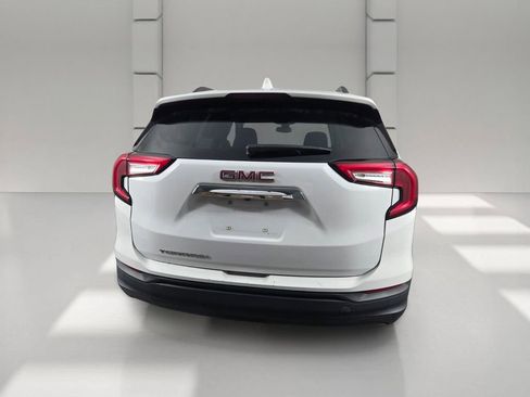 Used 2022 GMC Terrain SLE w/ Driver Convenience Package FWD image 6