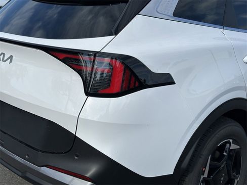 New 2026 Kia Sportage EX image 12