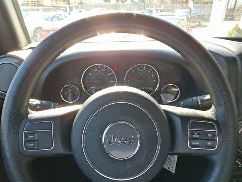 Used 2016 Jeep Wrangler Unlimited Sport image 17