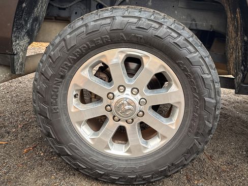 Used 2020 RAM 2500 Laramie image 13