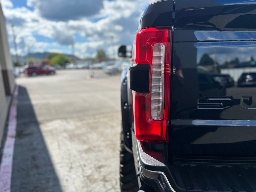 Used 2024 Ford F350 Lariat w/ Camper Package AWD/4WD image 8
