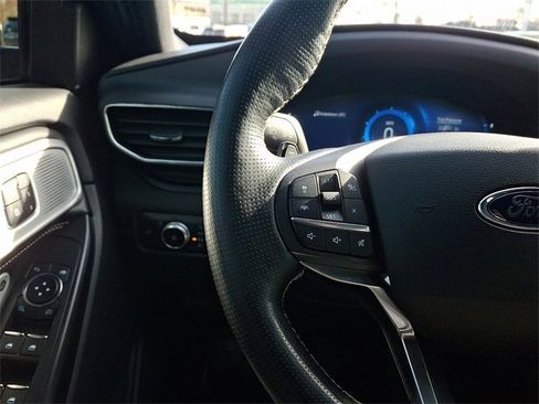 Used 2020 Ford Explorer ST w/ Premium Technology Package image 21