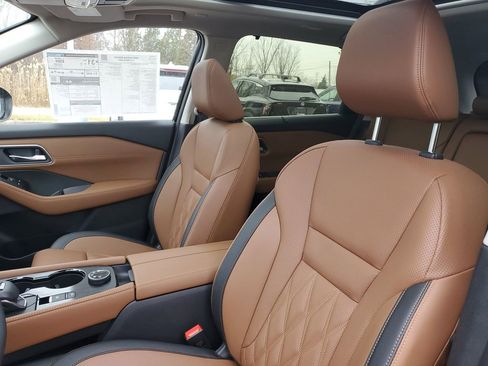 New 2026 Nissan Rogue Platinum image 11