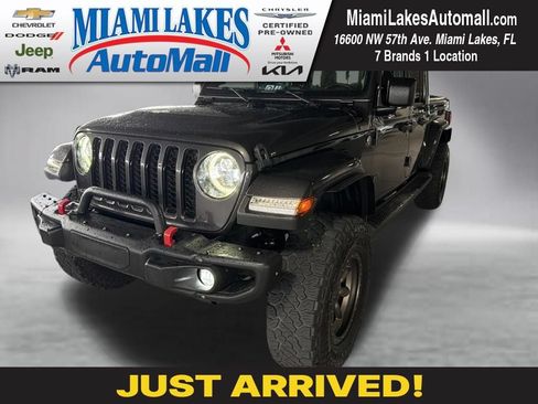 Used 2020 Jeep Gladiator Overland w/ Popular Equipment Package AWD/4WD image 1