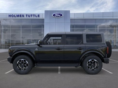 New 2026 Ford Bronco Outer Banks image 3