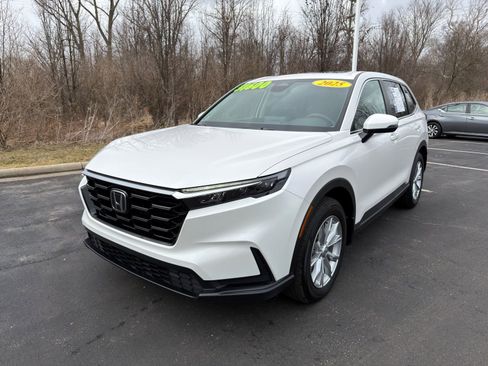 Used 2025 Honda CR-V EX image 2