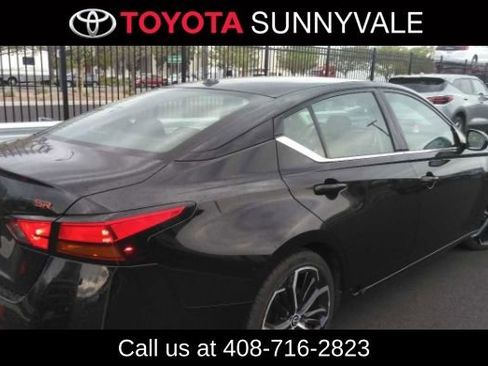 Used 2024 Nissan Altima 2.5 SR image 2