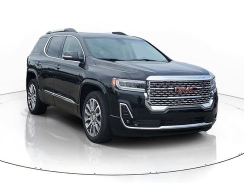 Used 2023 GMC Acadia Denali w/ Denali Ultimate Package AWD/4WD image 2