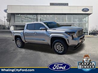 Used 2025 Toyota Tacoma Limited AWD/4WD video 1