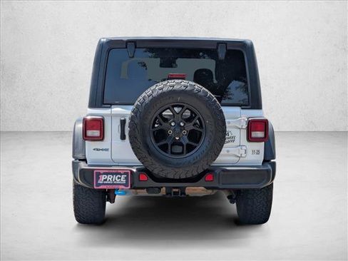 Used 2024 Jeep Wrangler Unlimited AWD/4WD image 7
