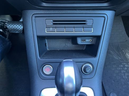 Used 2017 Volkswagen Tiguan Sport image 15